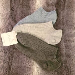 Lemon Socks NWT
